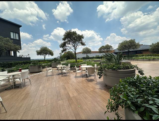 451M² OFFICE TO LET IN SANDTON CENTRAL