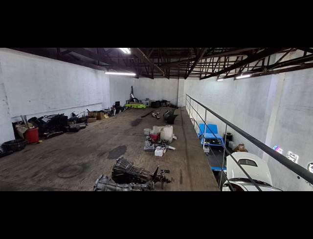 250M² BUILDING TO LET IN MOREHILL