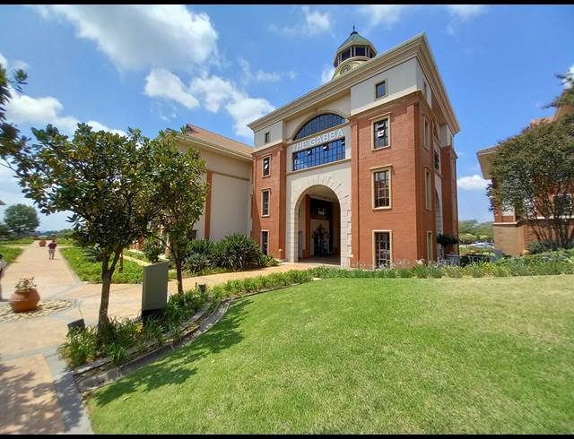 113M² OFFICE TO LET IN BRYANSTON