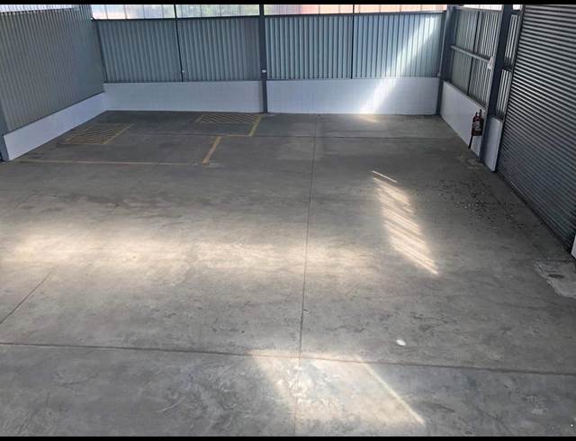 870M² WAREHOUSE TO LET IN SPARTAN