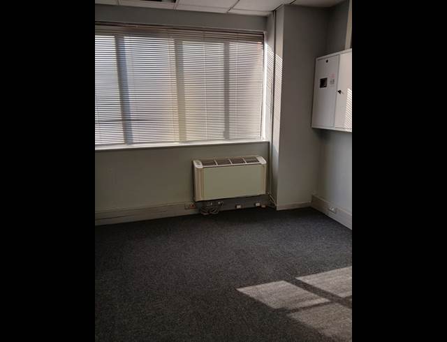 330M² OFFICE TO LET IN WESTVILLE