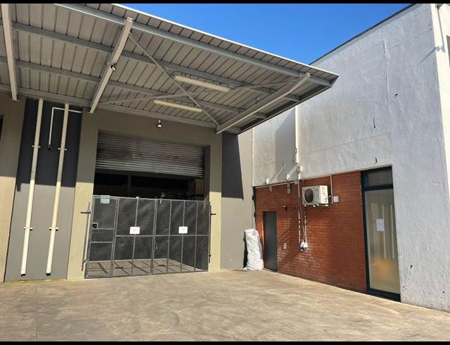 581M² WAREHOUSE TO LET IN RIVERHORSE VALLEY