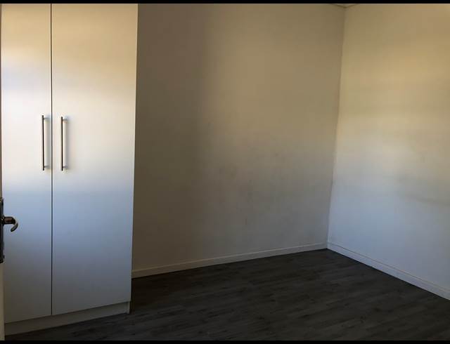 2 bed property to rent in EDGEMEAD