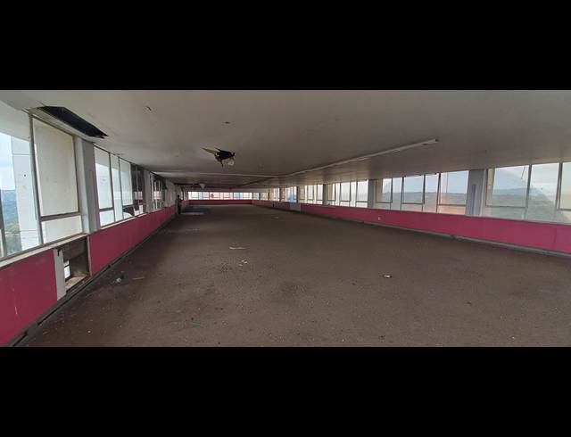 536M² BUSINESS TO LET IN BORDEAUX