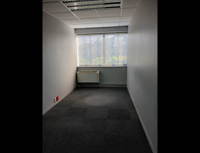 330M² OFFICE TO LET IN WESTVILLE