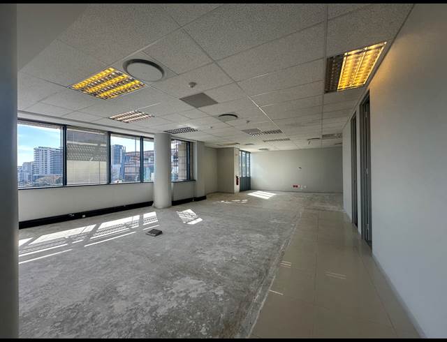 898M² OFFICE TO LET IN SANDTON CENTRAL