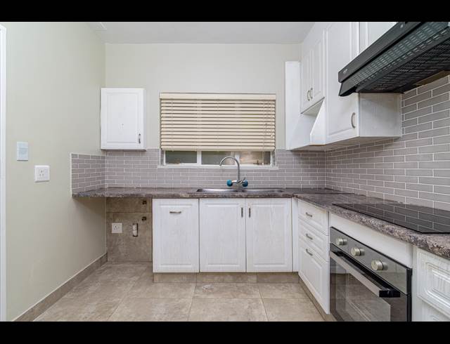 2 BEDROOM APARTMENT TO LET IN SANDOWN