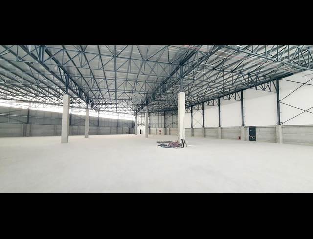 2,820M² WAREHOUSE TO LET IN KILLARNEY GARDENS