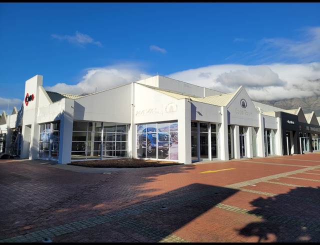 9,812M² BUSINESS CENTRE TO LET IN FORESHORE