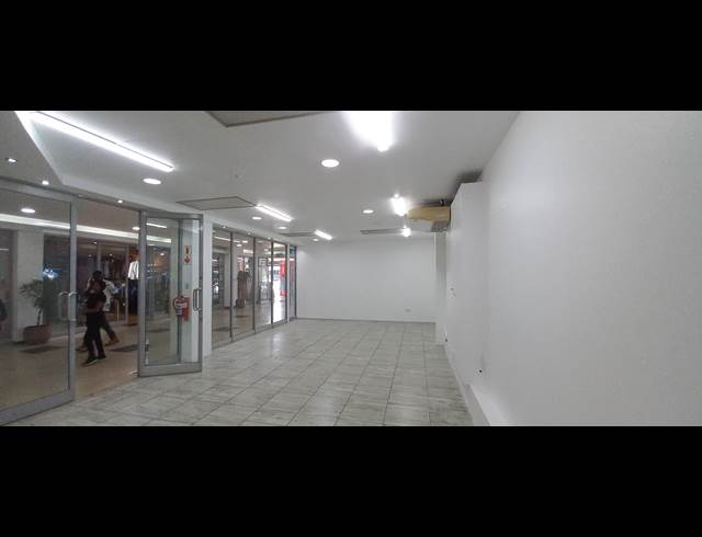 48.24M² RETAIL TO LET IN BLACKHEATH