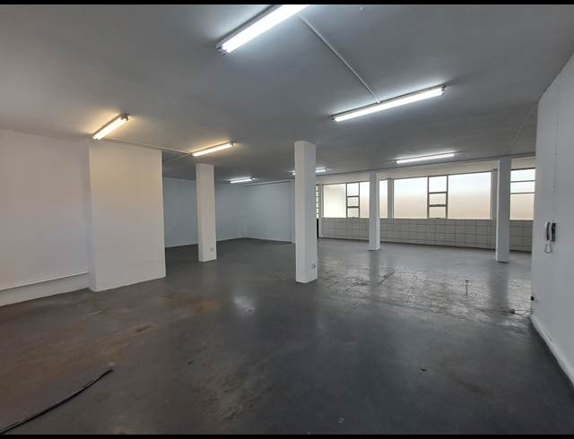 215M² OFFICE TO LET IN GLENHAZEL