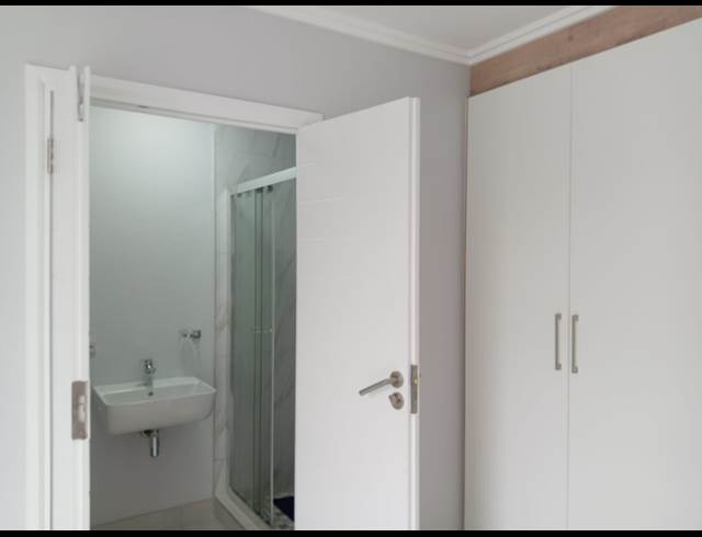 2 BEDROOM APARTMENT TO LET IN UMHLANGA RIDGE