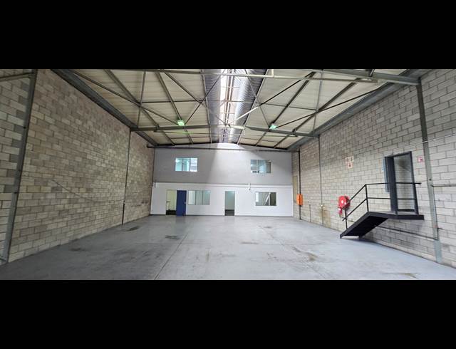 378M² WAREHOUSE TO LET IN KYA SANDS