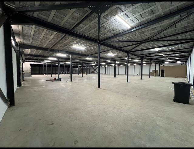 4,060M² WAREHOUSE TO LET IN SUNDERLAND RIDGE