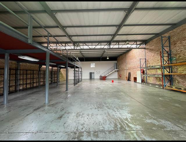 555M² WAREHOUSE TO LET IN RANDJESPARK