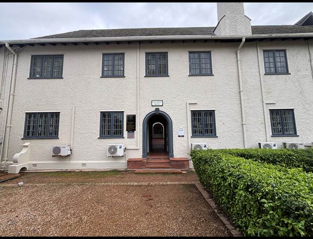 54M² OFFICE TO LET IN PAARDEVLEI