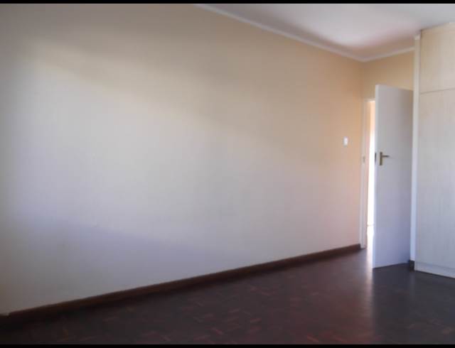 1 bed property to rent in ROSEBANK