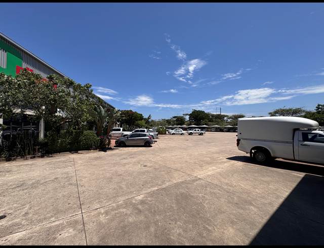 1,008M² WAREHOUSE TO LET IN RIVERHORSE VALLEY