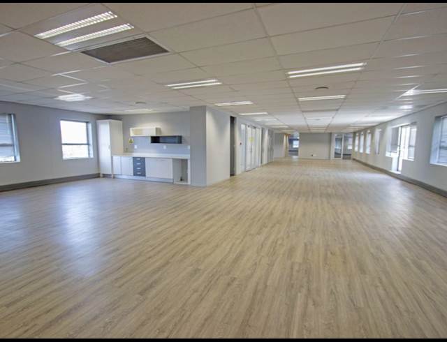 1,191M² OFFICE TO LET IN WOODMEAD