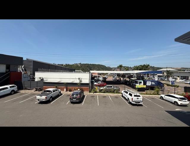 317M² BUSINESS CENTRE TO LET IN UMGENI BUSINESS PARK