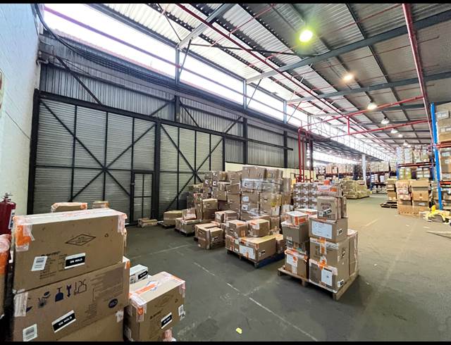 5,552M² WAREHOUSE TO LET IN EPPING INDUSTRIAL