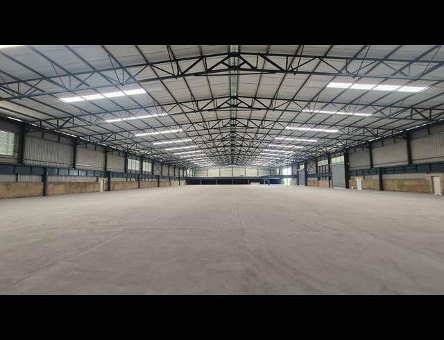 2,500M² WAREHOUSE TO LET IN ANDERBOLT