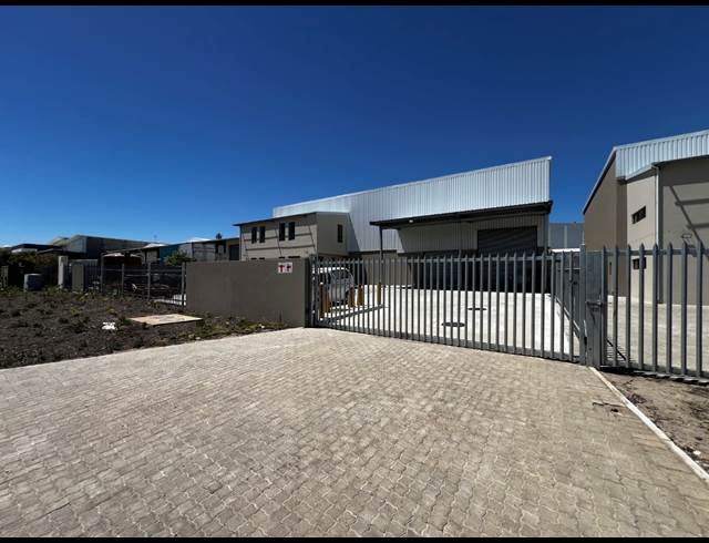 685M² WAREHOUSE TO LET IN AIRPORT INDUSTRIA