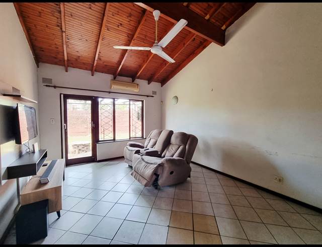 3 BEDROOM APARTMENT BLOCK RENTED IN EMPANGENI CENTRAL