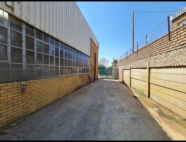 456M² WAREHOUSE TO LET IN WADEVILLE