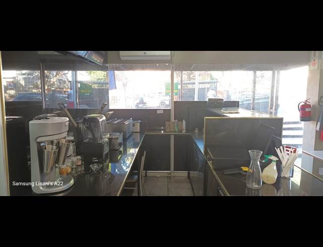 25M² BUSINESS CENTRE TO LET IN GLENWOOD