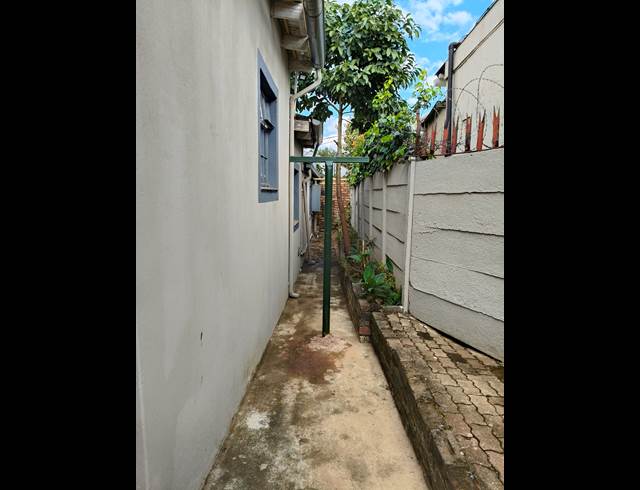 2 BEDROOM HOUSE TO LET IN AUCKLAND PARK