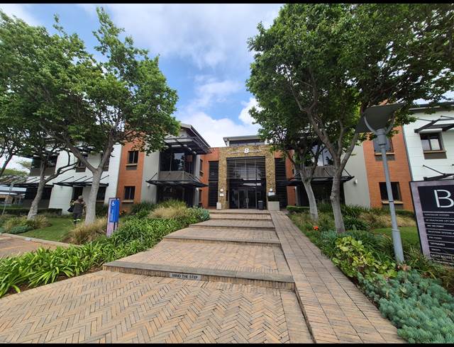 412M² OFFICE TO LET IN GREENSTONE HILL