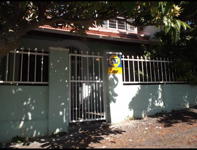 2 bed property to rent in WOODSTOCK