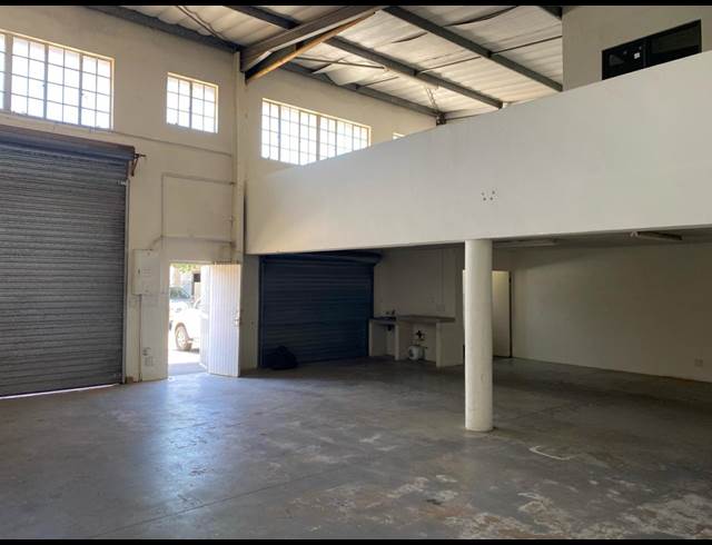 204M² MINI FACTORY RENTED IN BALLITO CENTRAL