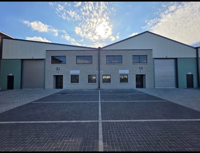 1,098M² WAREHOUSE TO LET IN FIRGROVE