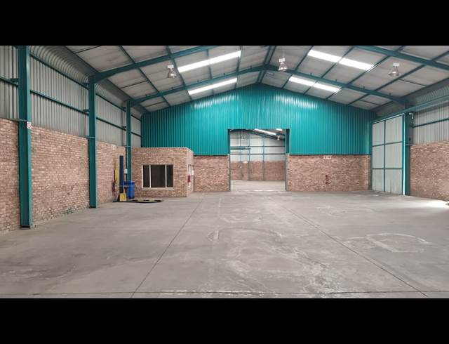 917M² WAREHOUSE TO LET IN POMONA