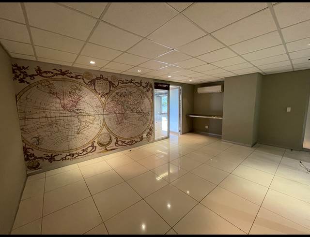 227M² OFFICE TO LET IN GARDENS