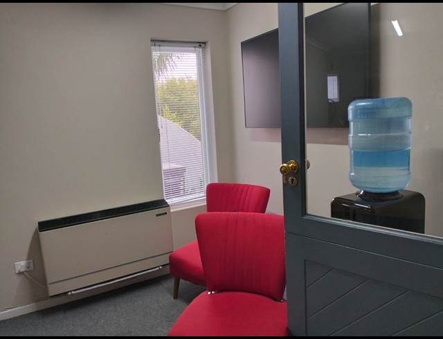 224M² OFFICE TO LET IN DURBANVILLE CENTRAL
