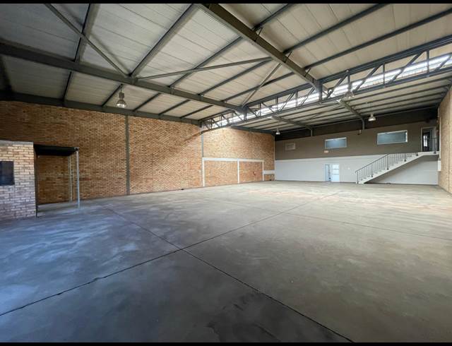 555M² WAREHOUSE TO LET IN RANDJESPARK