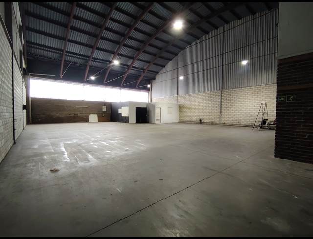 491M² WAREHOUSE TO LET IN DRIEHOEK