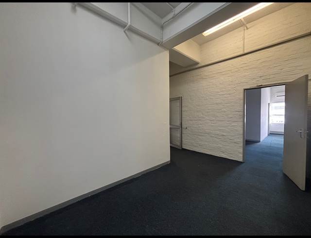 1,024M² OFFICE TO LET IN BELLVILLE SOUTH INDUSTRIA