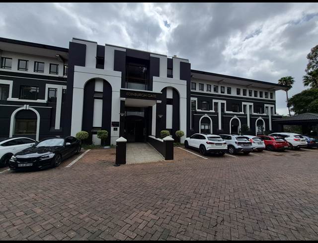 110M² OFFICE TO LET IN HYDE PARK