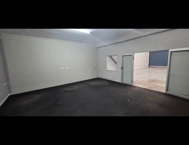 720M² WAREHOUSE TO LET IN RIVERSIDE PARK