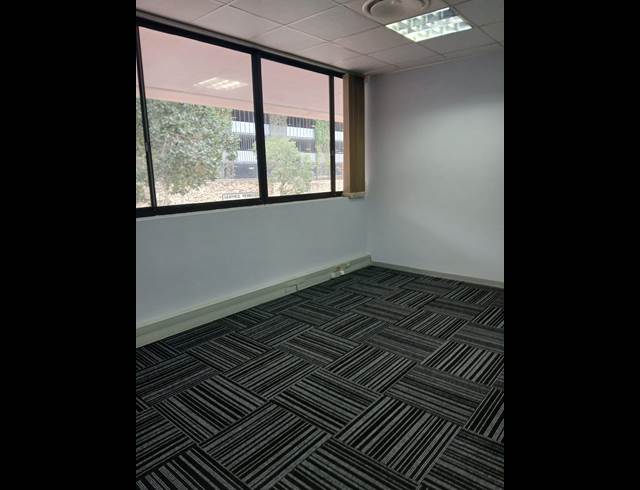 175.32M² OFFICE TO LET IN WESTVILLE