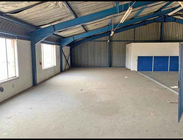 800M² WAREHOUSE TO LET IN SEBENZA
