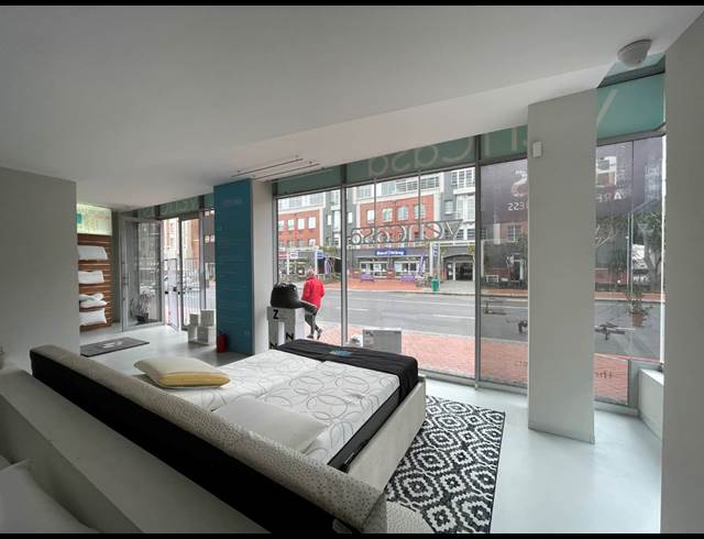 299M² RETAIL TO LET IN GREEN POINT
