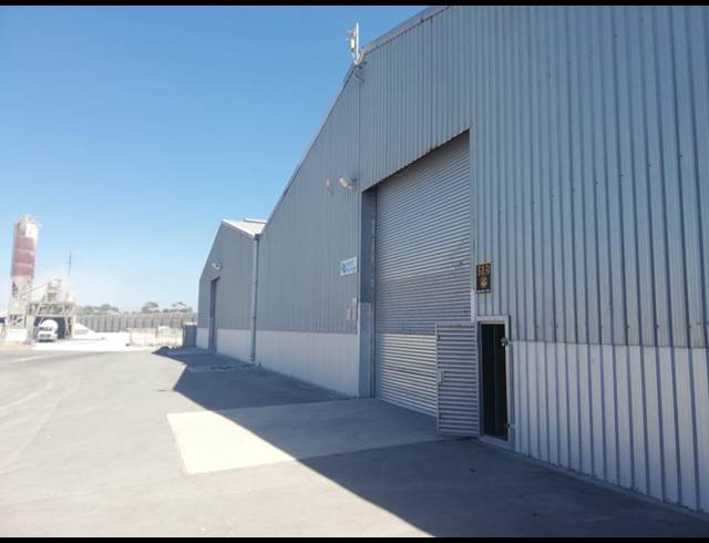 1,500M² BUILDING TO LET IN STRAND INDUSTRIA