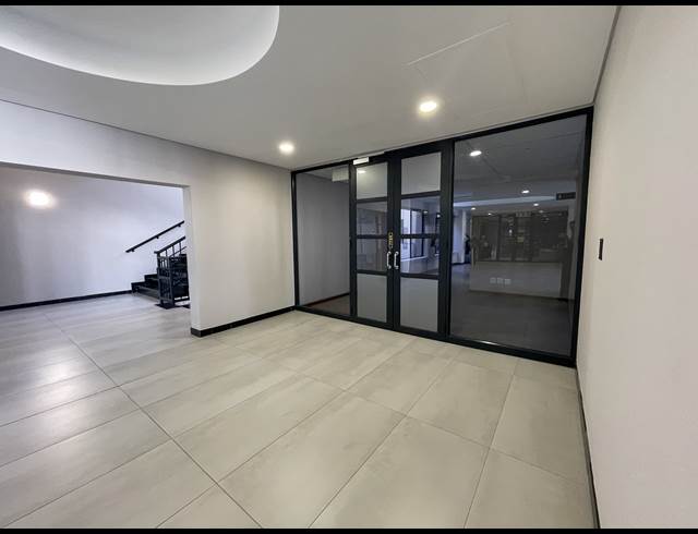 515M² OFFICE TO LET IN SANDTON CENTRAL