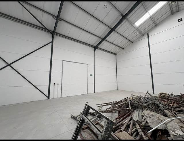 353M² WAREHOUSE TO LET IN FIRGROVE