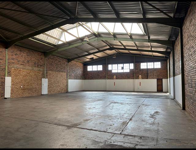 488M² WAREHOUSE TO LET IN PROLECON